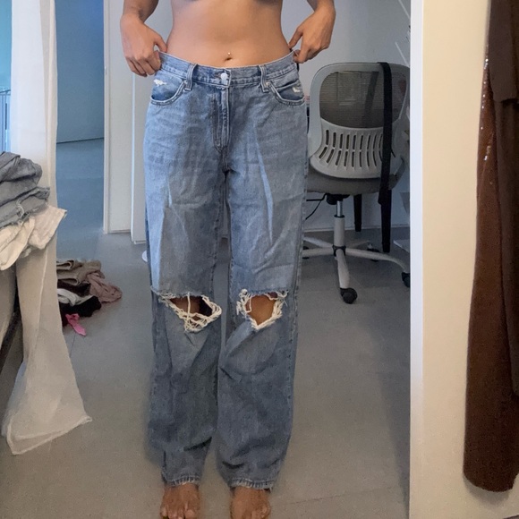 Levi's Blue Boyfriend Jeans Relaxed Fit Distressed - Picture 1 of 4